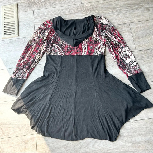 Frank Lyman Paisley Pattern Hooded Sweater Dress Made in Canada - Picture 14 of 16